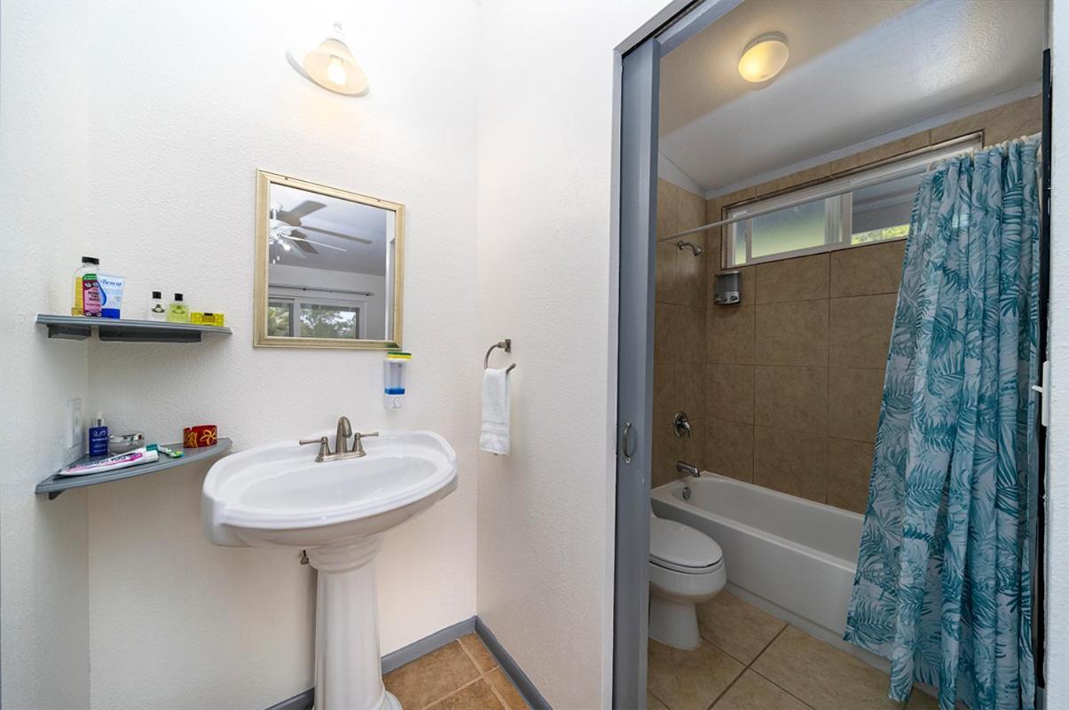 Blue Hawaiian Rentals Keaau Екстериор снимка